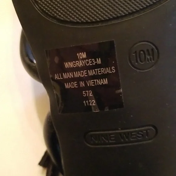 Nine West Wingrayce Black Strappy Chunky Heel Sandals - Picture 6 of 9